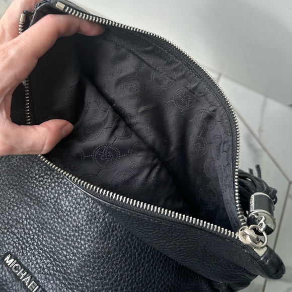 Sold - Picture 3 of 8